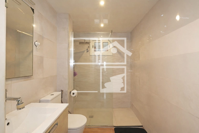 Inmueble en Carrer Camps Blancs, Barcelona